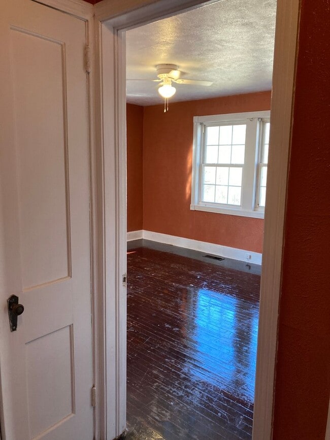 Photo - 1805 Abbott Ave