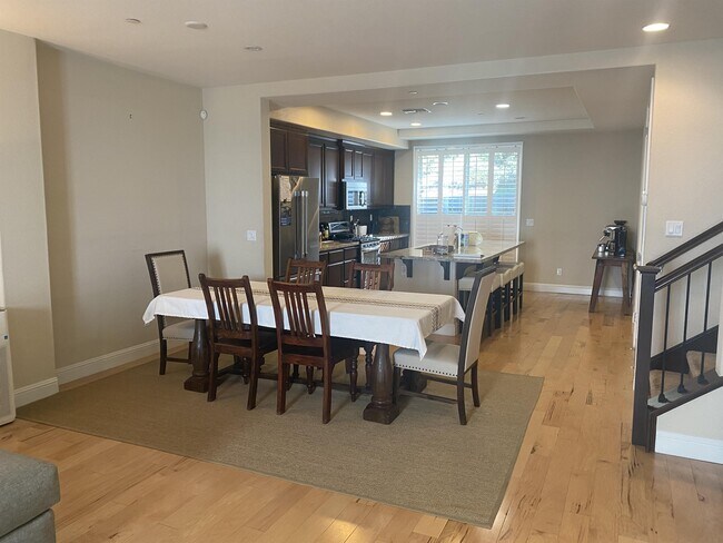 Photo - 6492 Bayview Dr