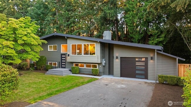 Photo - 10431 NE 130th St House