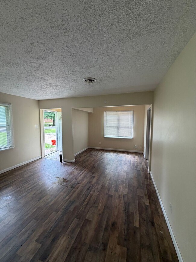 Photo - Move in Ready