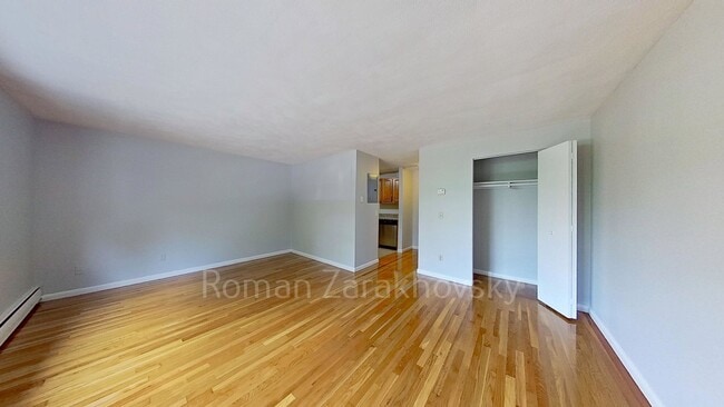 Photo - 226 Babcock St Unit 2F