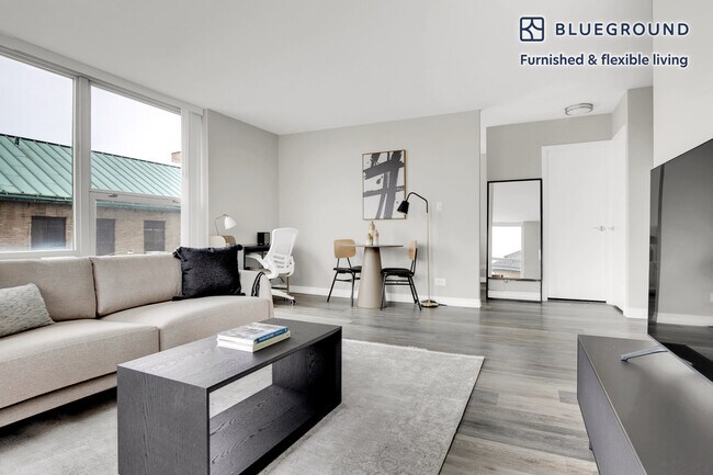 Photo - 5600 N Sheridan Rd Unidad FL5-ID657