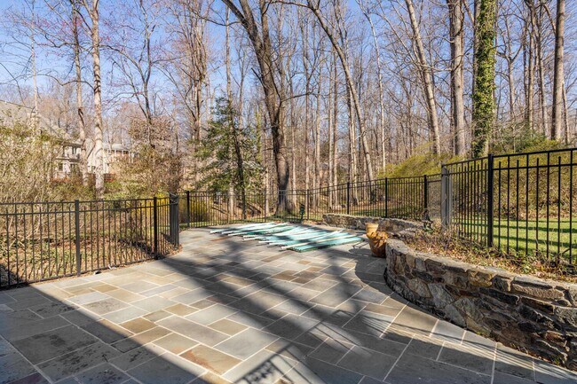 Photo - 7616 Burford Dr