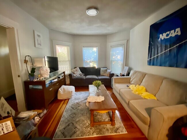 16 Curtis Ave Unit 1