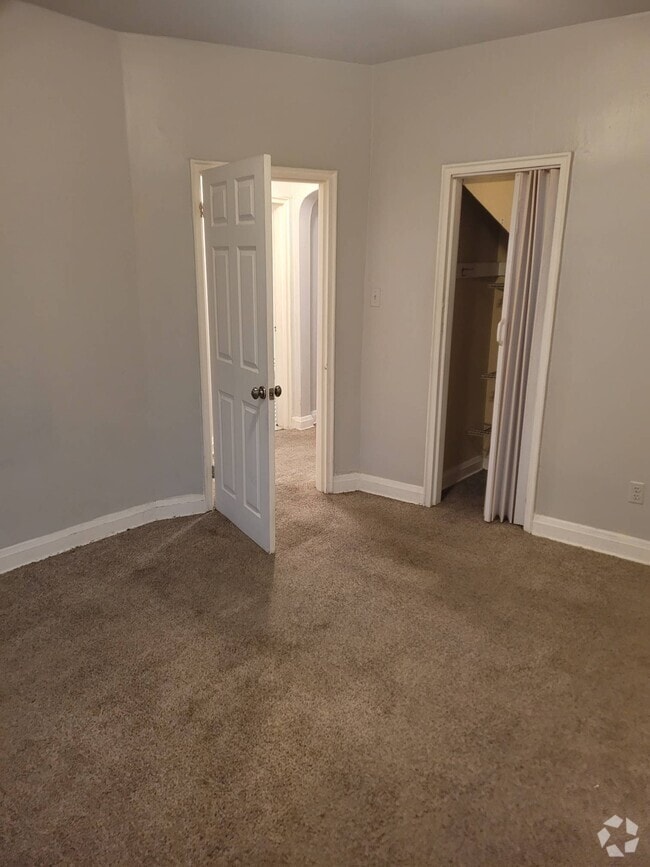 Building Photo - 3703 W Saratoga St Unit Apt 1