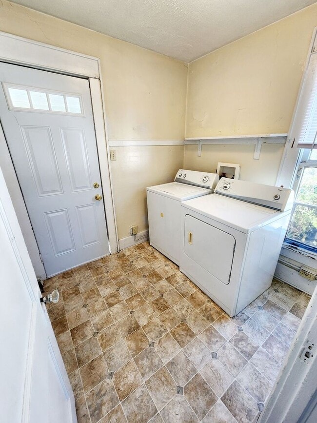 Photo - 348 Wilson Ave Unit 348-U