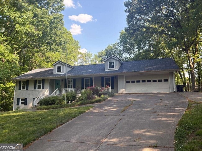 Building Photo - 3988 Valley Park Dr SW