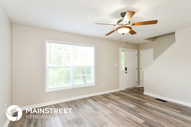Photo - 12290 Versailles St