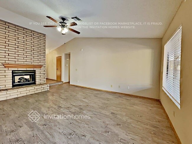 Photo - 832 Anchor Dr