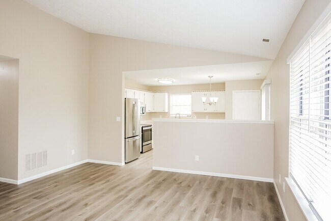 Photo - 6204 Glenshire Ln