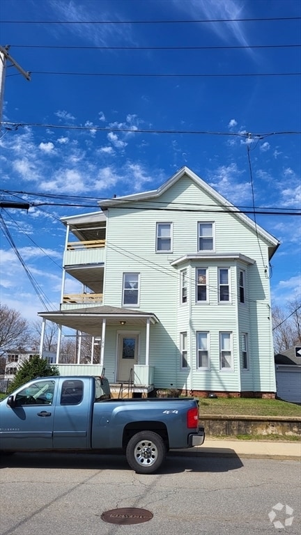 Building Photo - 175 Nichols St Rental