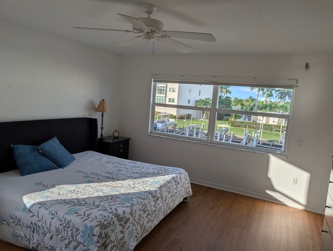 Photo - 130 Breakers Ct Unit 221