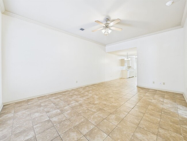 Photo - 109 Country Ln Unit B