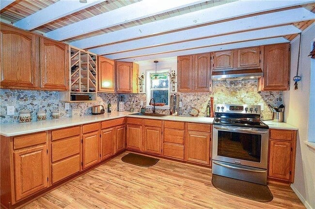 Photo - 661 Private Rd 7422