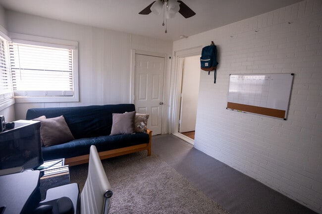 Photo - 1559 Parr St House