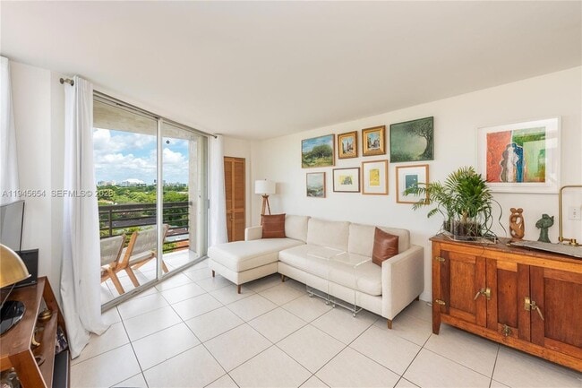 Photo - 2400 SW 3rd Ave Unit 703