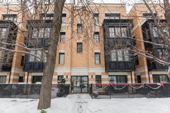 Building Photo - 2239 N Lister Ave Unit 401 Rental