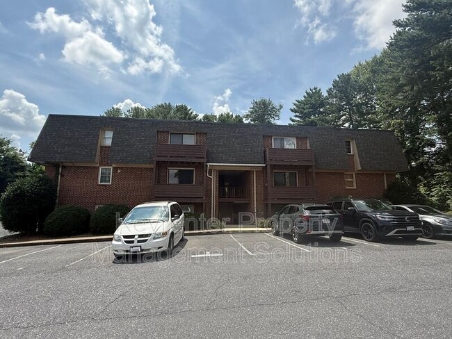 Building Photo - 2337 Morris Mill Rd Unit #10 Rental