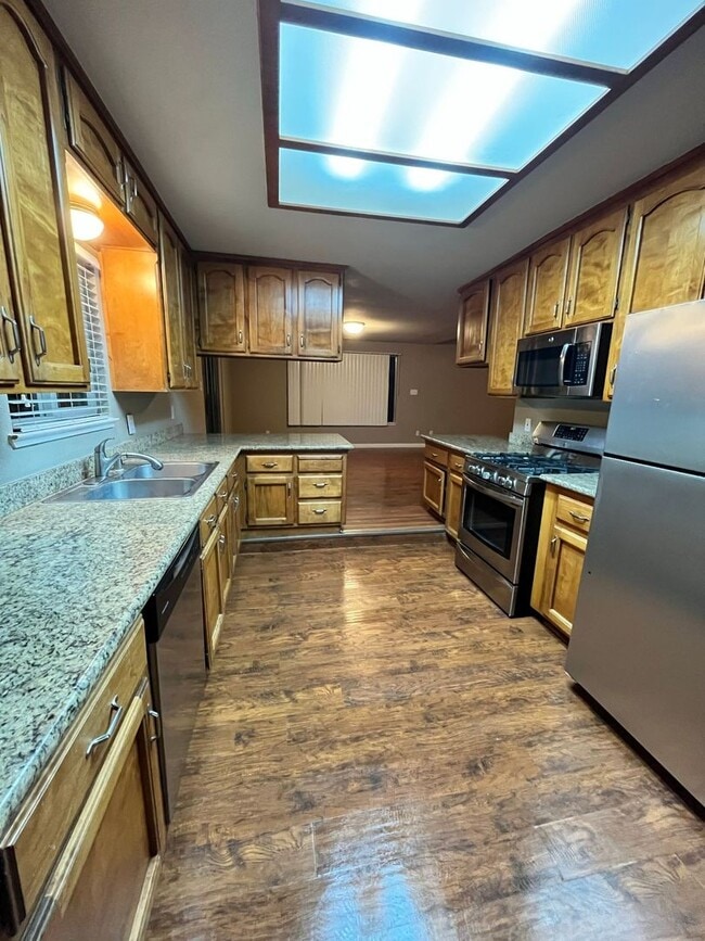 Building Photo - Beautiful 3 Beds 2 Baths House