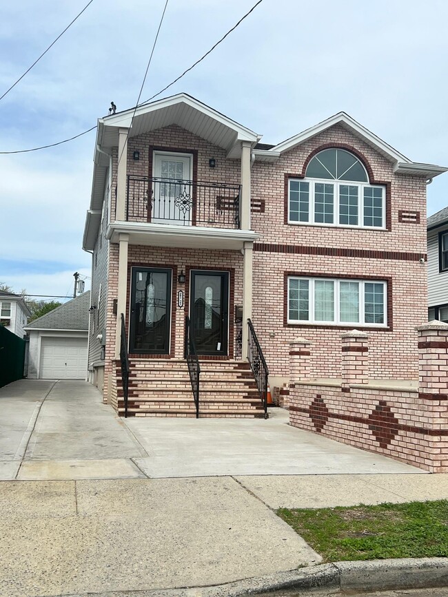 Photo - 241-21 Memphis Ave Apartamento Unidad 1