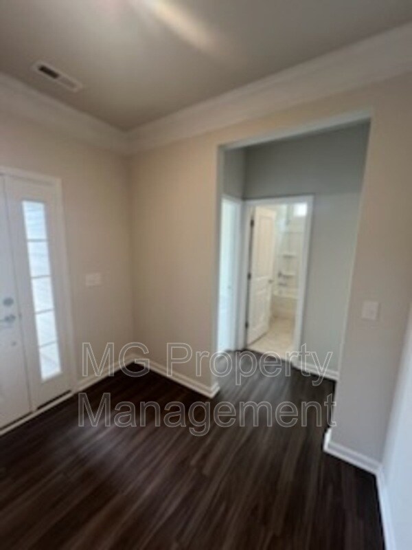 Photo - 3024 Findley Rd