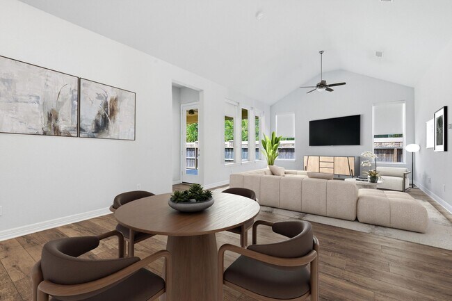 Photo - 9743 Birchwood Holw Trl