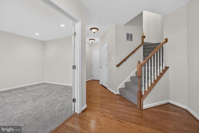 Photo - 2293 Merseyside Dr