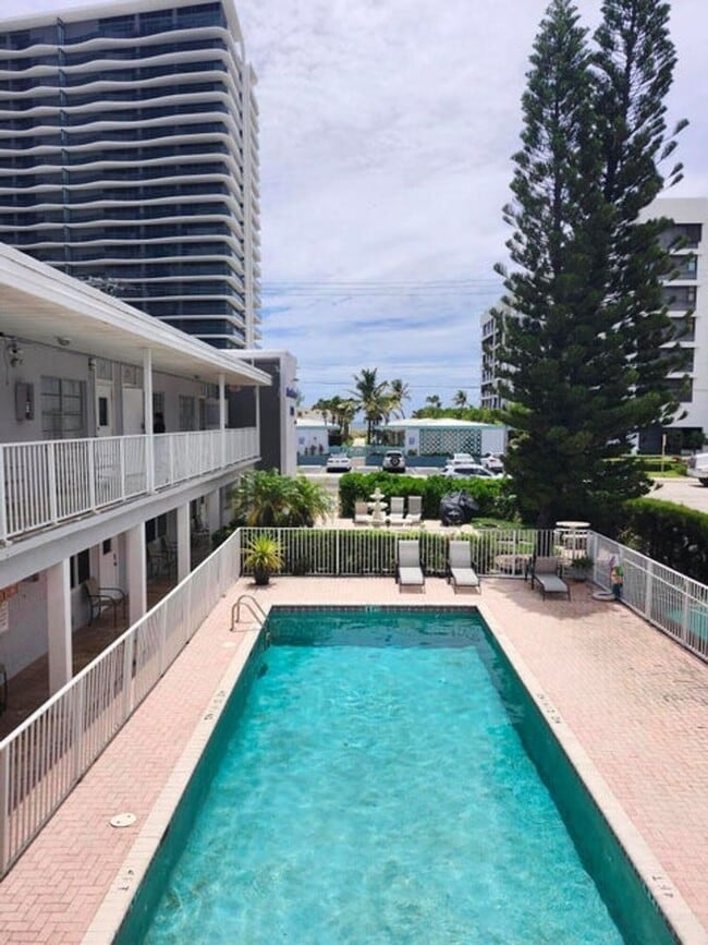 Photo - 819 N Ocean Blvd
