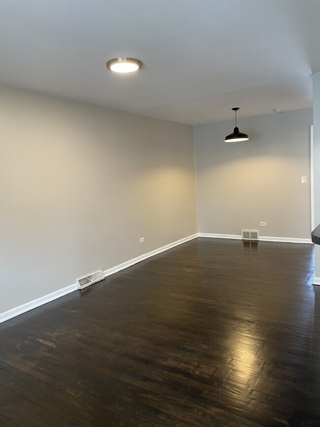 Photo - 565 Sidney Ave Unidad C