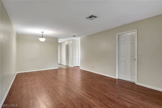 Photo - 706 111th Ave N