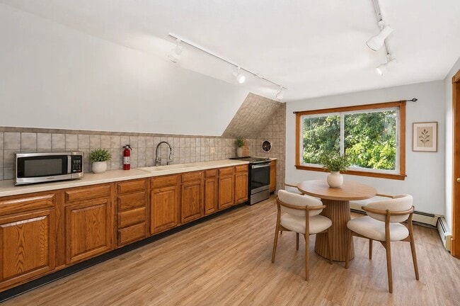 69 Coolidge Rd Unit 3