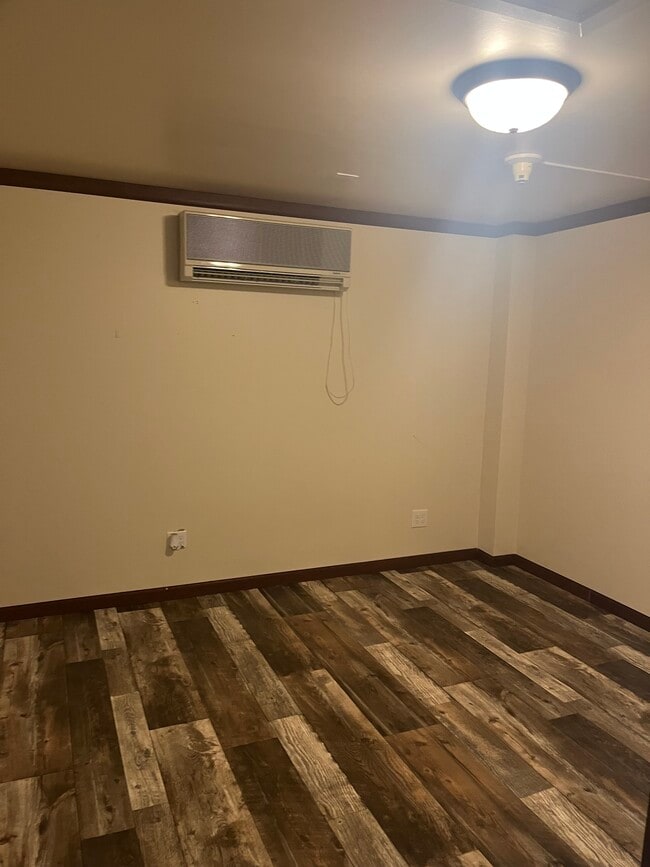 Photo - 516 W 6th St Unit C