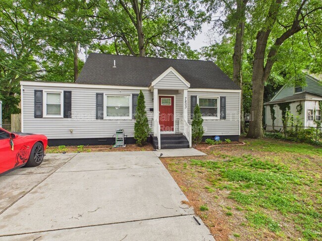 Photo - 7803 Nesbitt Dr
