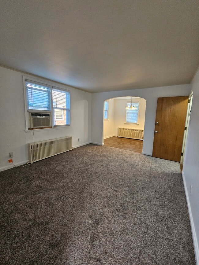 Photo - 1029 Fanshawe St Apartment Unit 2nd FLOOR