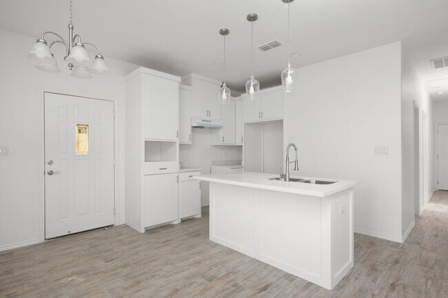 Photo - 2328 S. Valley Circle Unidad #A