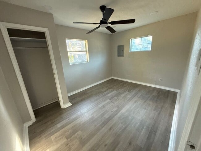 Photo - 110 Pine Lawn Pl