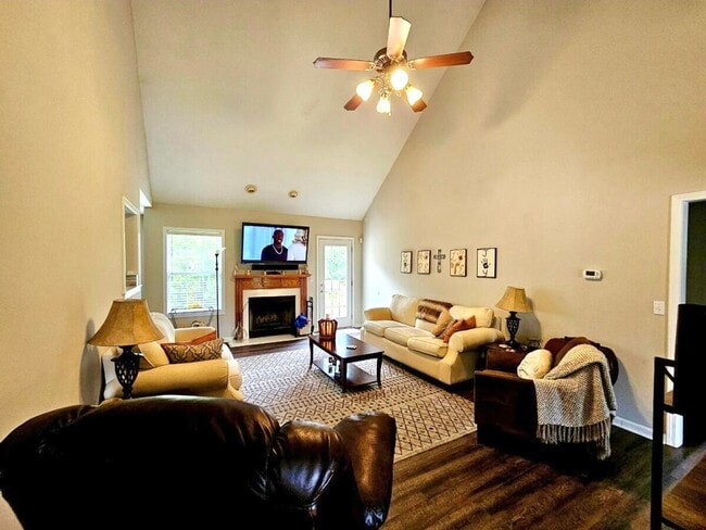 Photo - 2871 Prince Dr