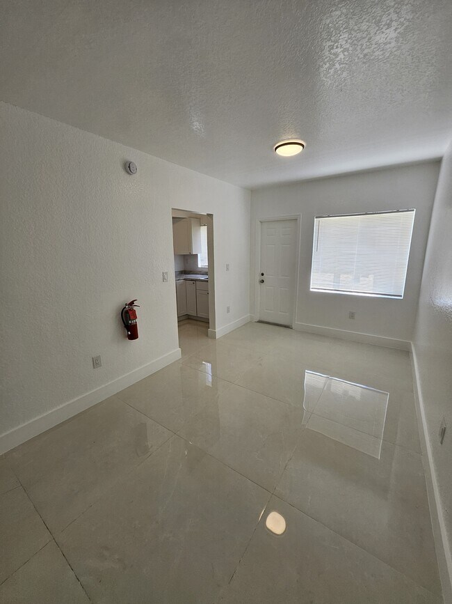 450 NW 84th St