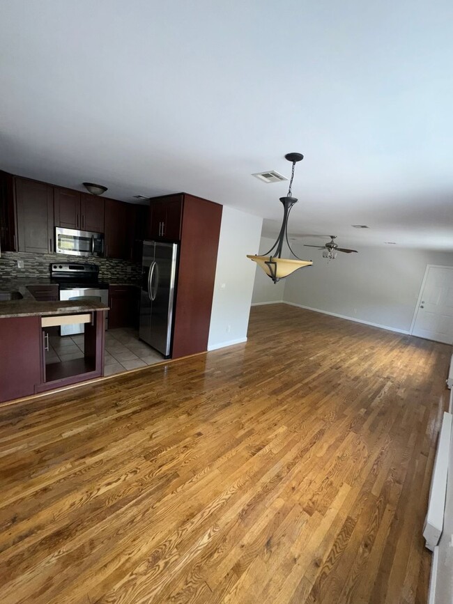 Building Photo - 7 Danica Way Unit 25 Rental