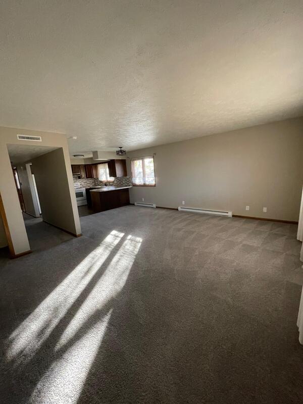 Building Photo - 443 South St Rental
