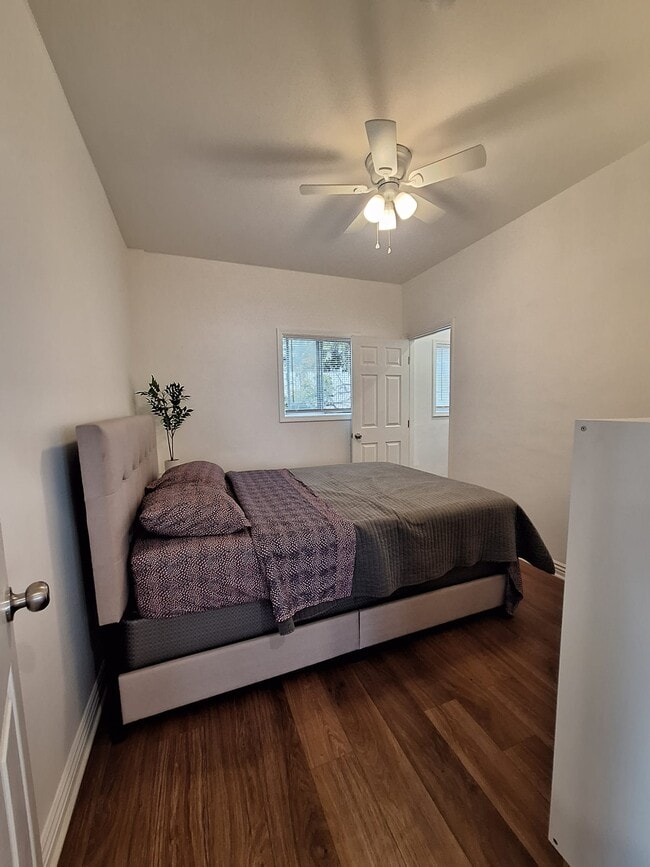 Building Photo - 4361 Camero Ave