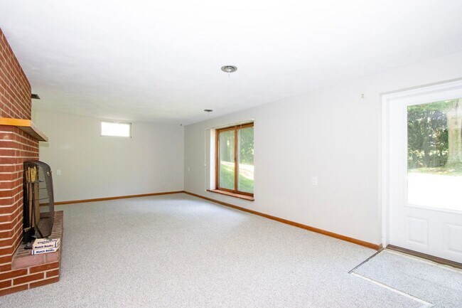 11018 Mt Eaton Rd N