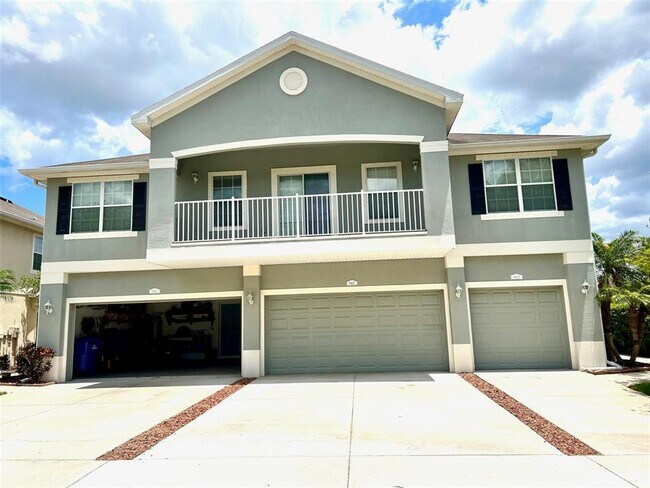 Building Photo - 8427 Blue Rock Dr