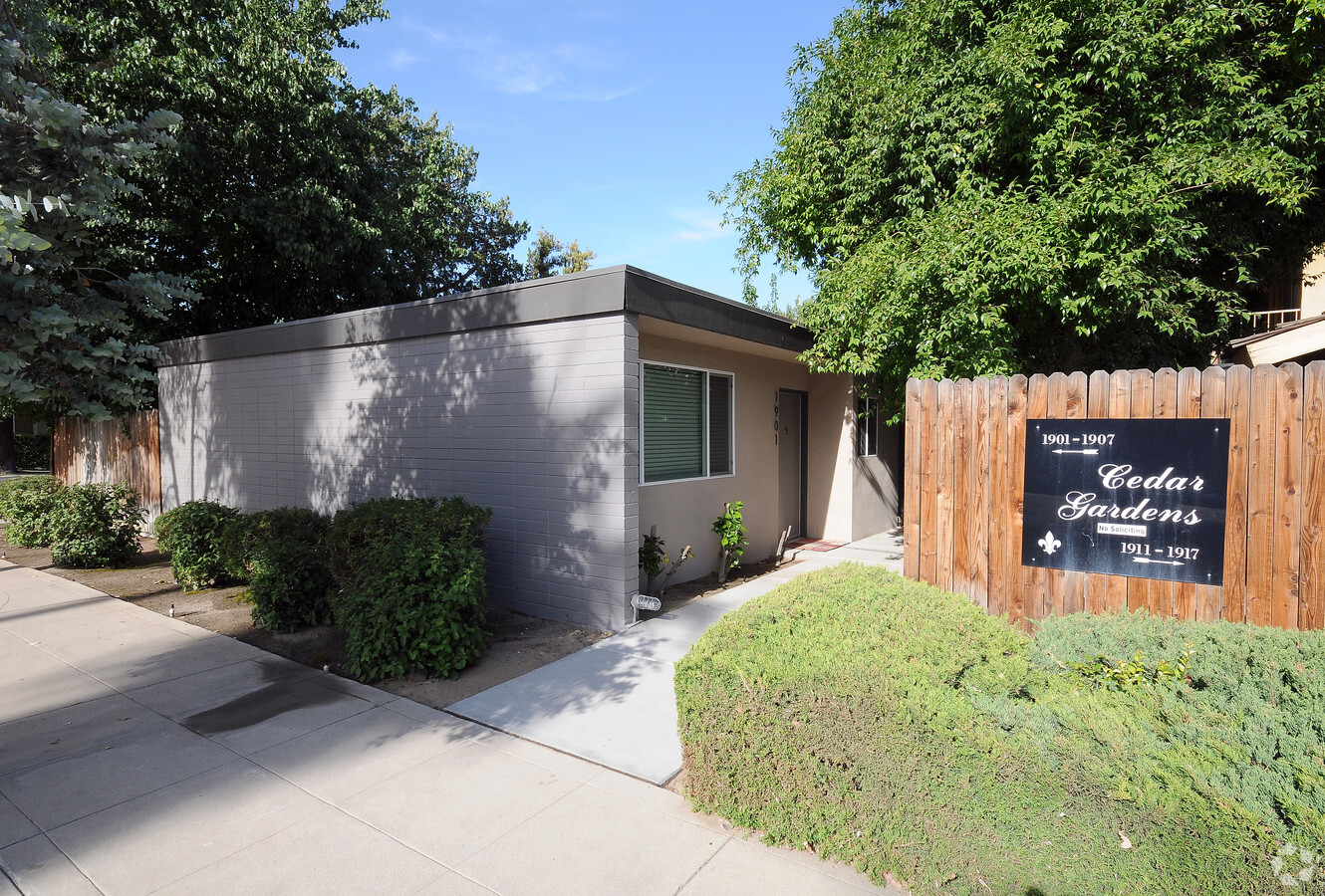Photo - Cedar Gardens Apartments