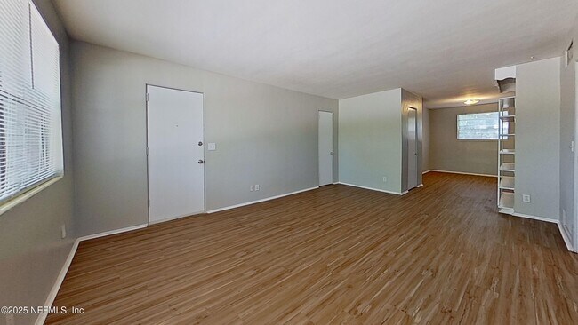 Building Photo - 3034 Belden St Unit 3