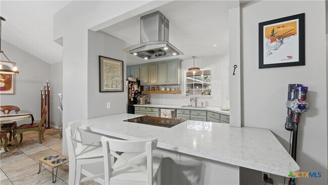 Photo - 19 Pebblebrook Ln