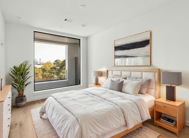 Photo - 2800 Treble-5ID104.1 Unit 5ID104.1