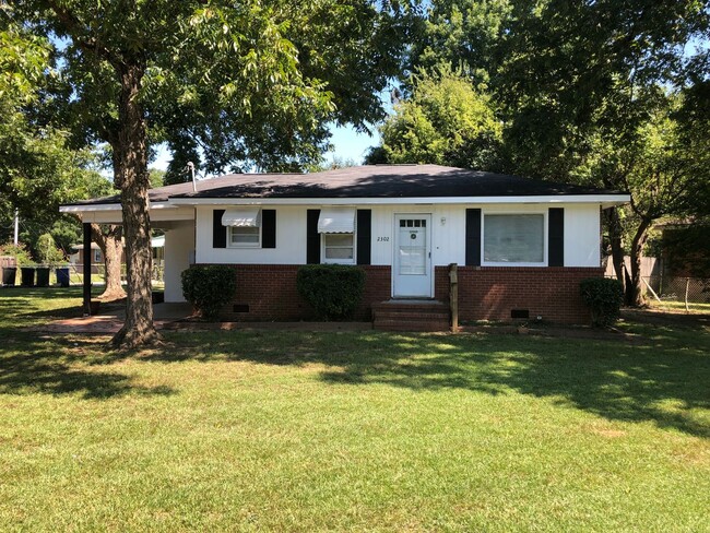 Building Photo - r2302 Unit 1 Rental