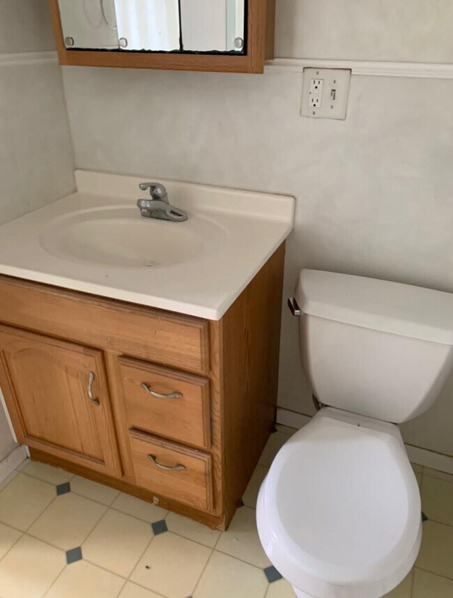 Photo - 1711 Clarke Dr