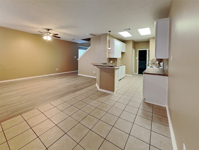 Photo - 6220 Stoney Creek Dr